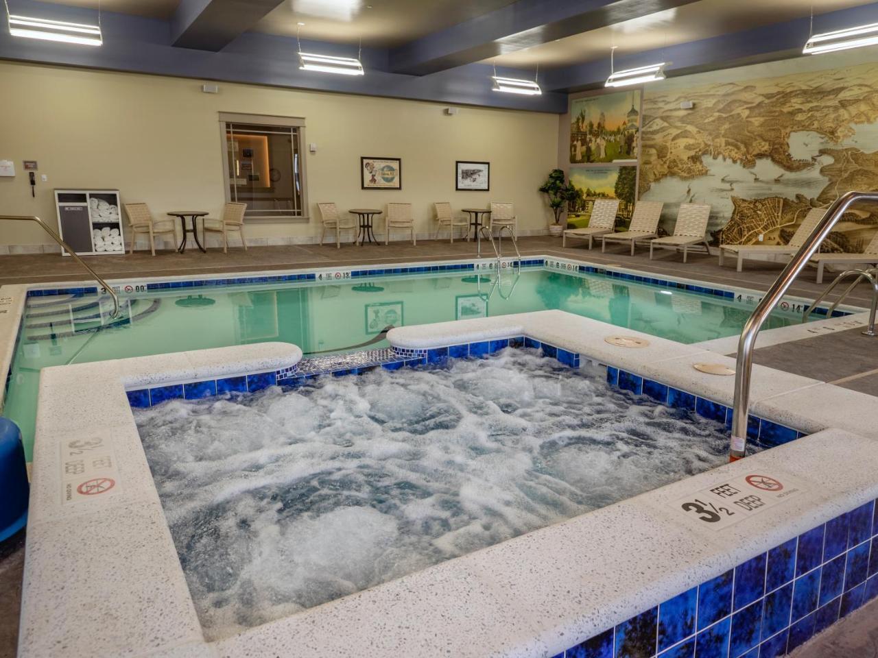 Chautauqua Harbor Hotel - Jamestown Celoron 外观 照片