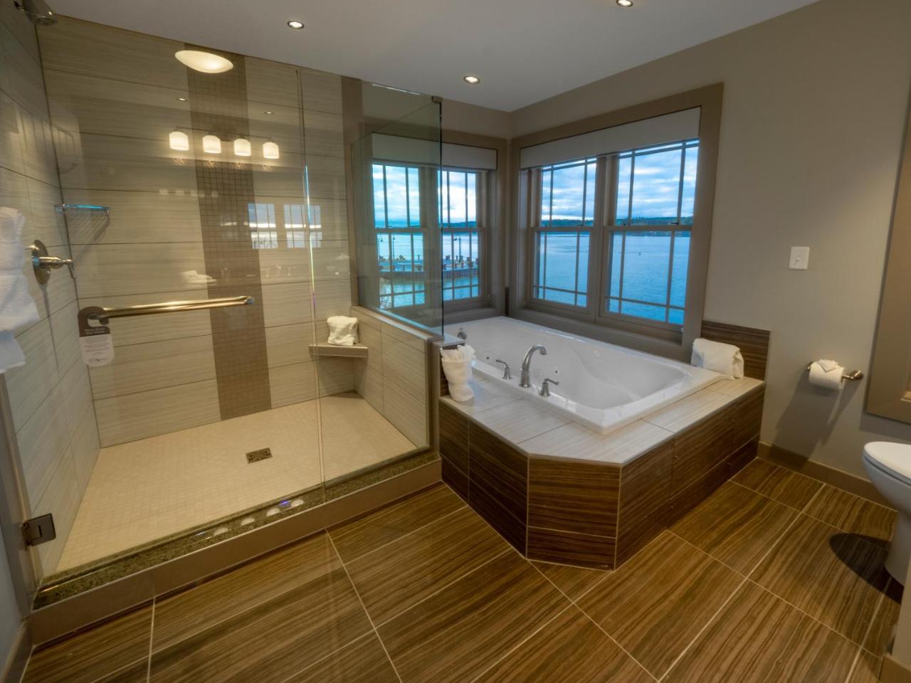 Chautauqua Harbor Hotel - Jamestown Celoron 外观 照片
