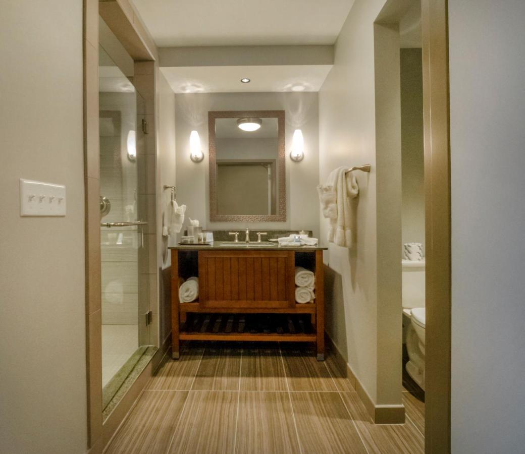 Chautauqua Harbor Hotel - Jamestown Celoron 外观 照片