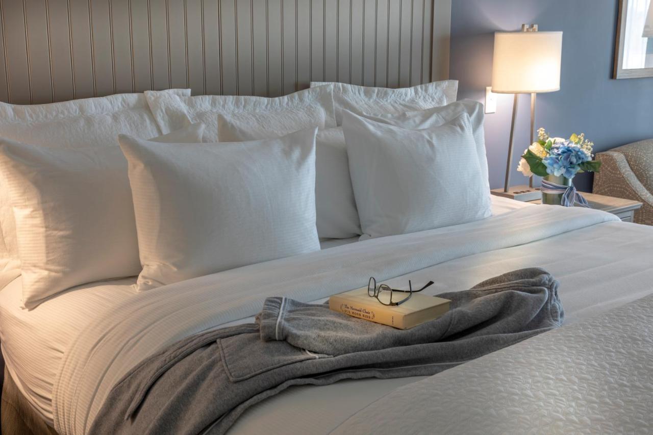 Chautauqua Harbor Hotel - Jamestown Celoron 外观 照片